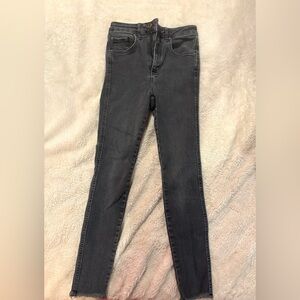 Buckle Black Skinny Jeans with Stretch Fit